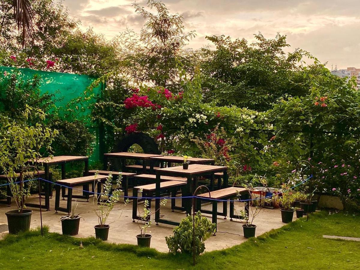 Urban Nomads Pune Riverside Colive Cowork Hostel Екстериор снимка