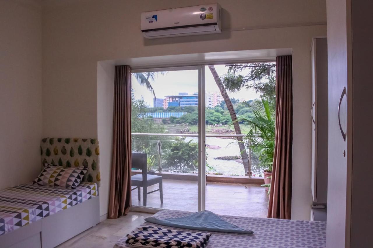 Urban Nomads Pune Riverside Colive Cowork Hostel Екстериор снимка