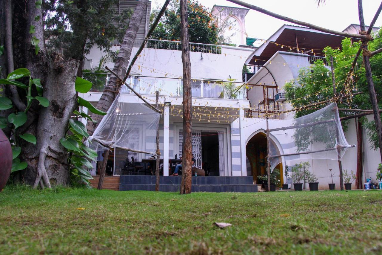 Urban Nomads Pune Riverside Colive Cowork Hostel Екстериор снимка