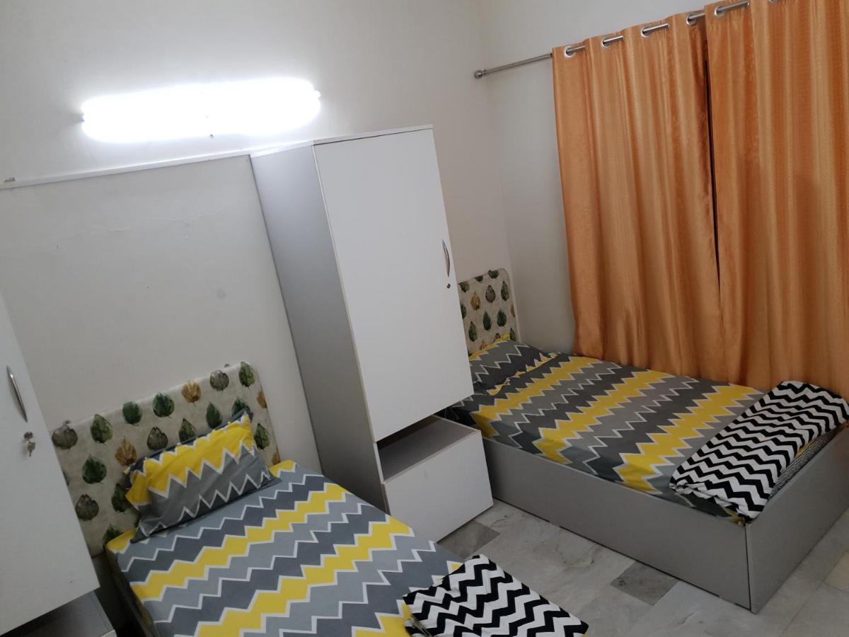 Urban Nomads Pune Riverside Colive Cowork Hostel Екстериор снимка