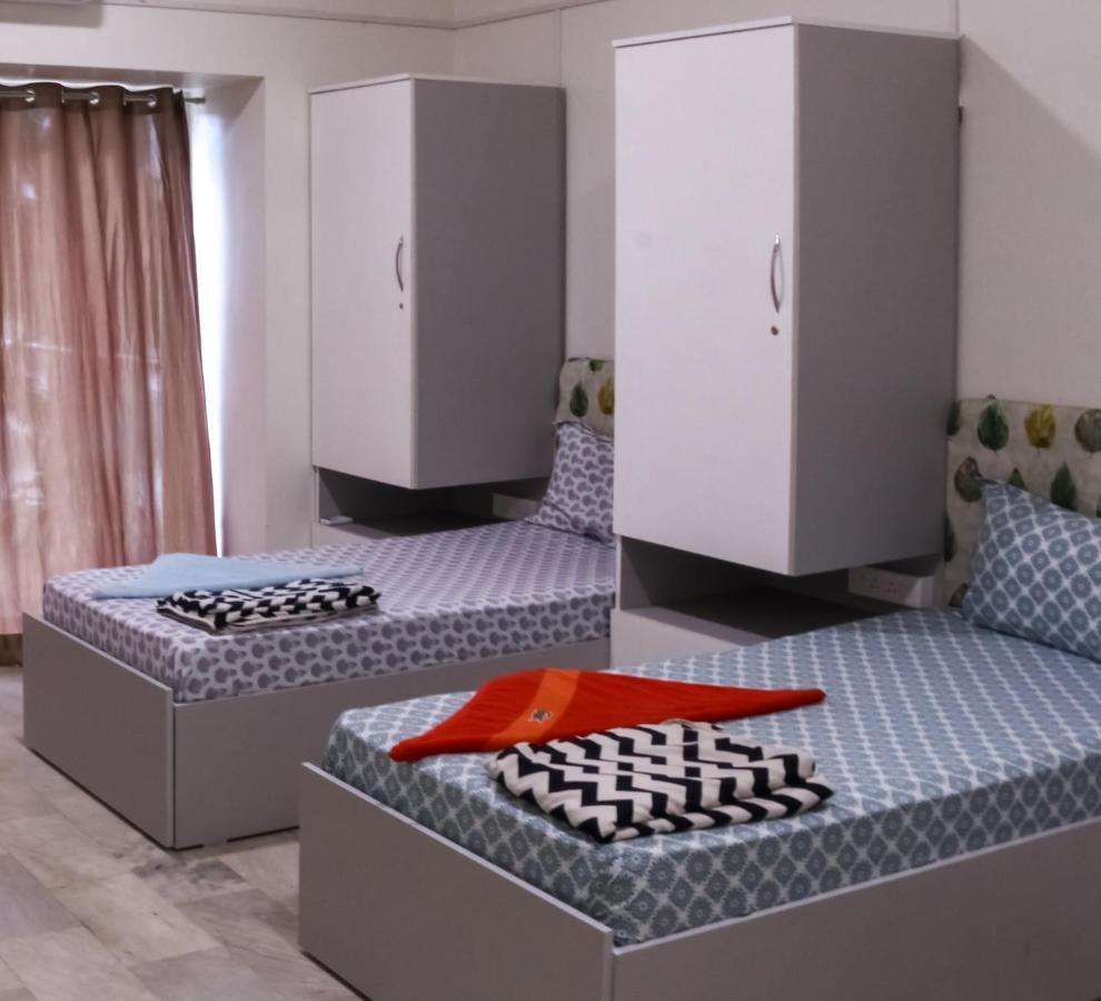 Urban Nomads Pune Riverside Colive Cowork Hostel Екстериор снимка